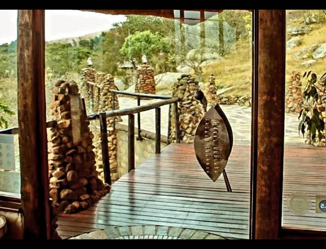 2,650M² LODGE FOR SALE IN SUNRISE
